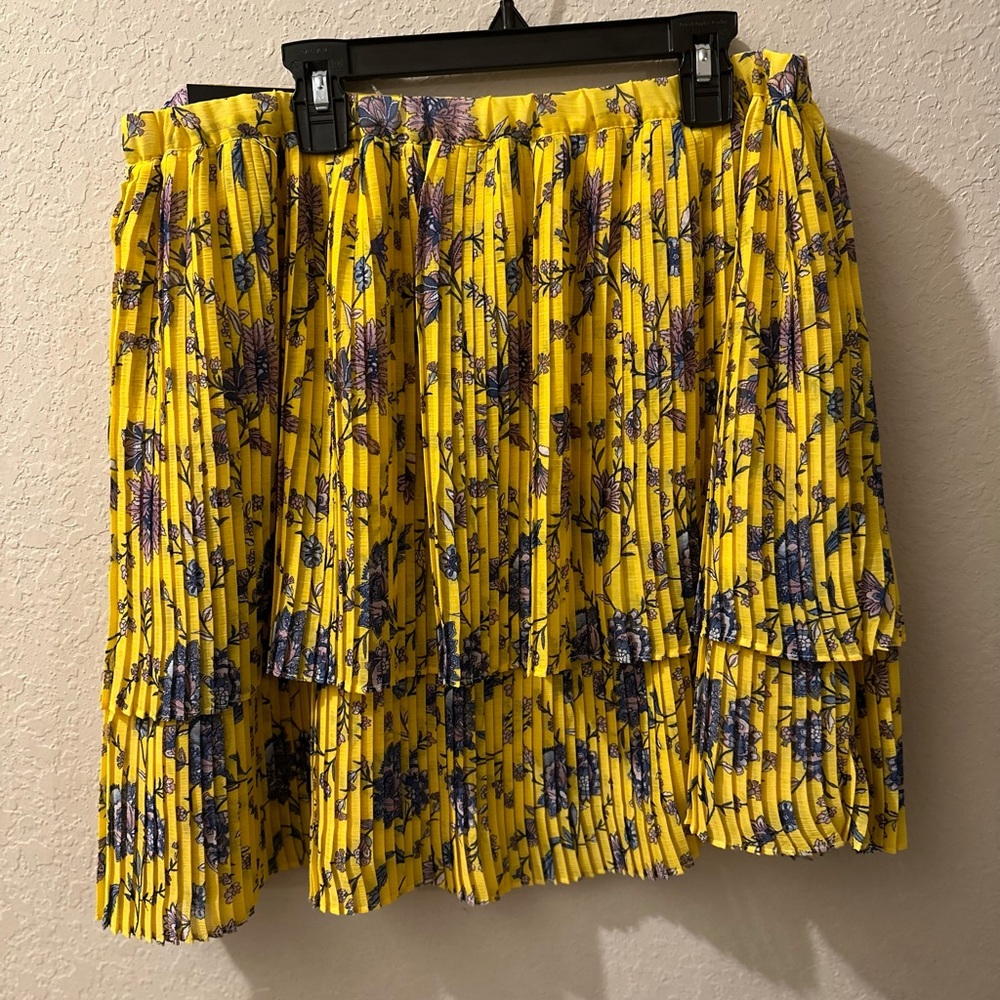 NWT Banana Republic Yellow Skirt